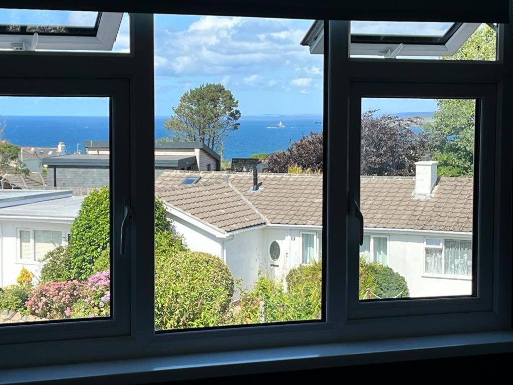 Godrevy Lighthouse View, St Ives, Free Parking Near Beach คาร์บิสเบย์ ภายนอก รูปภาพ